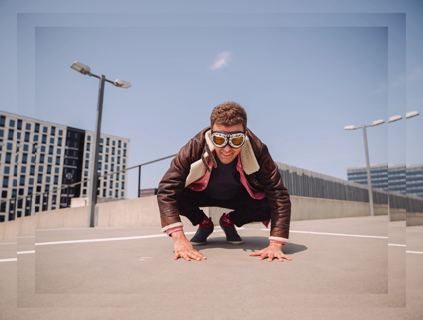 Musta reede kampaaniapilt