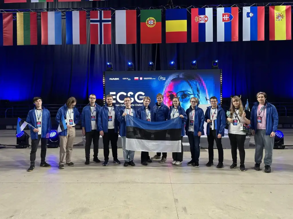 Eesti Küberolümpia võidukas tiim Poolas.